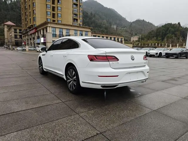 Volkswagen Volkswagen CC 330TSI Charm Edition Country VI
