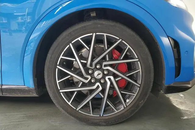 Ford Ford electric Horse GT