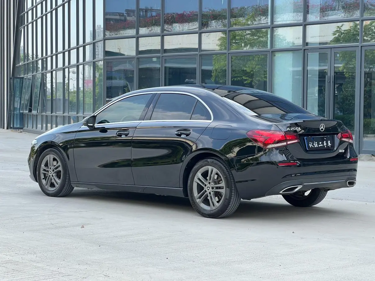 Mercedes-Benz Mercedes-Benz A-class Facelift A 200 L
