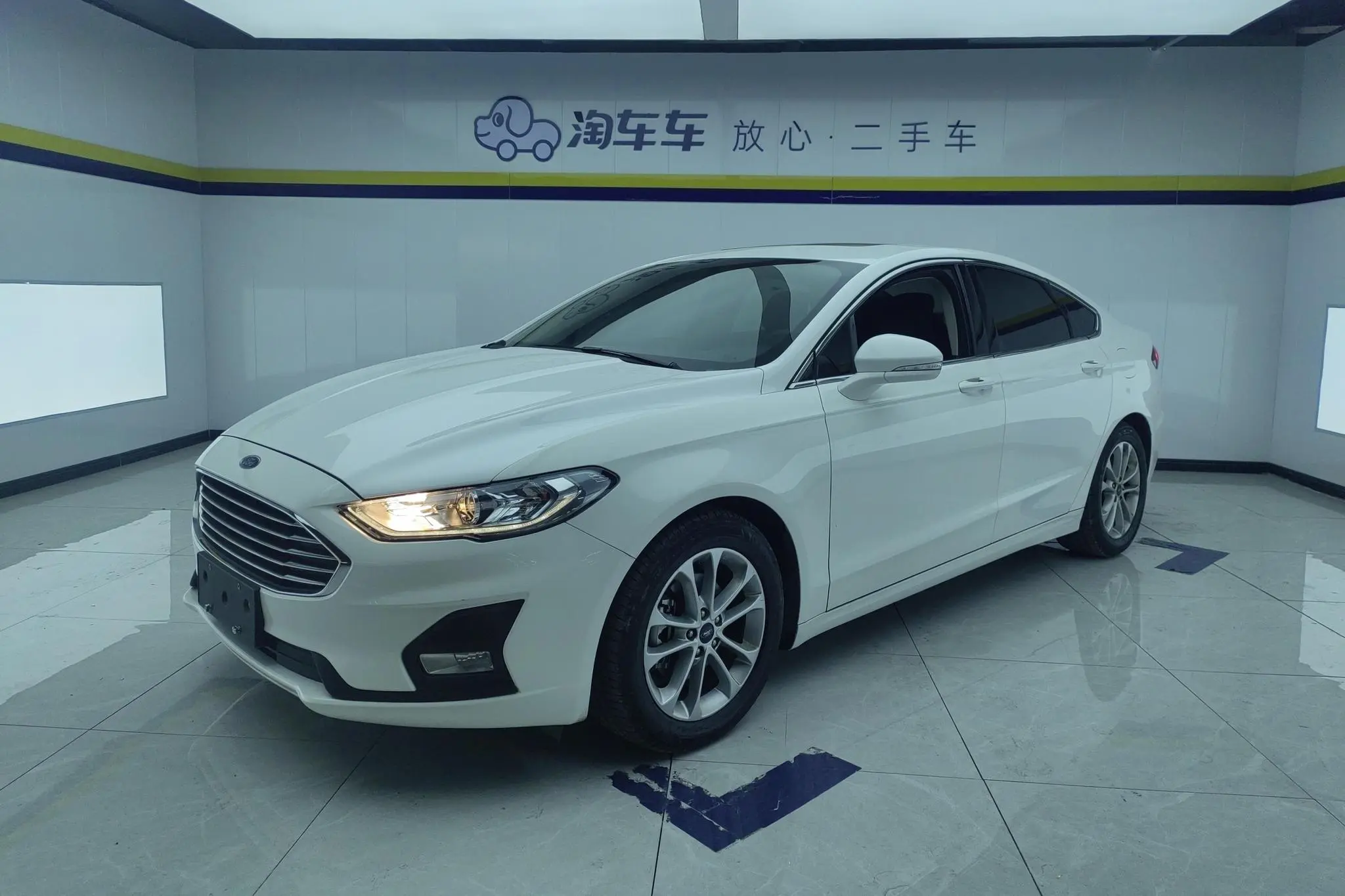 Ford Mondeo EcoBoost 180 fashion type