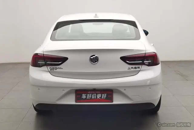 Buick Regal 20T Elite Country V