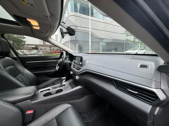 Nissan Teana 2.0 L XL Comfort Edition