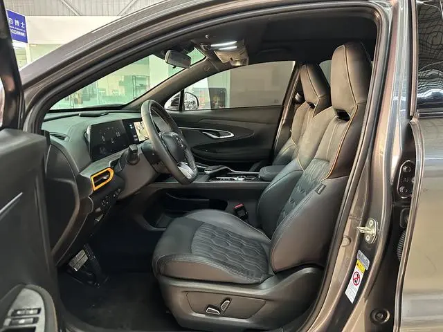 Changan Changan UNI-T 1.5T premium type