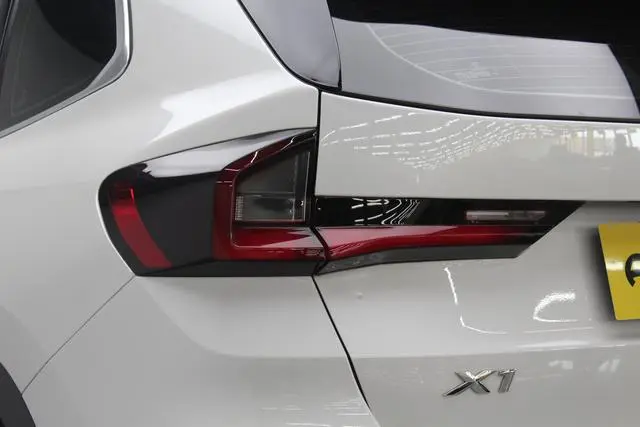 BMW BMW X1 sDrive25Li X design set