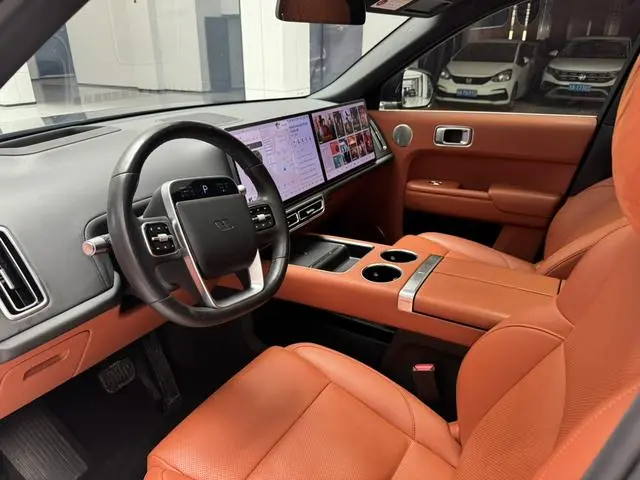 Li Auto Ideal L8 Pro version