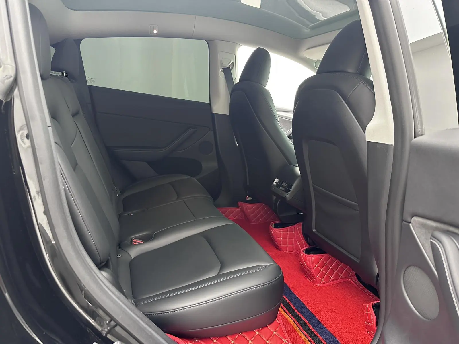Tesla Model Y Rear-wheel drive version