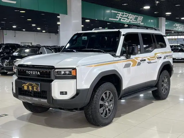 TOYOTA Prado 2.4T dual-engine Hummer WX version 6-seater