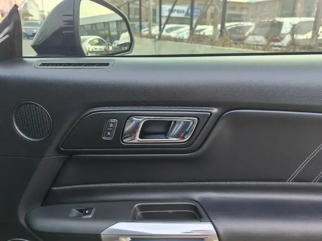 Ford Mustang 2.3T Performance Version