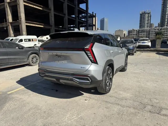 Geely Boyue L 1.5TD DCT Glory Edition