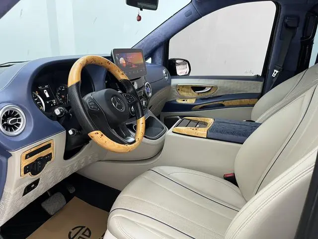 Mercedes-Benz Vito 2.0T Business Edition 7 Seats