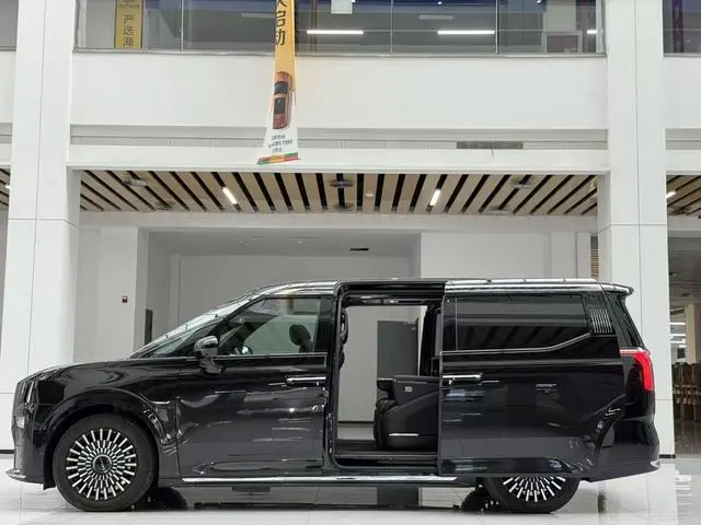 ZEEKR ZEEKR 009 Six-seater executive edition four-wheel drive 108kWh