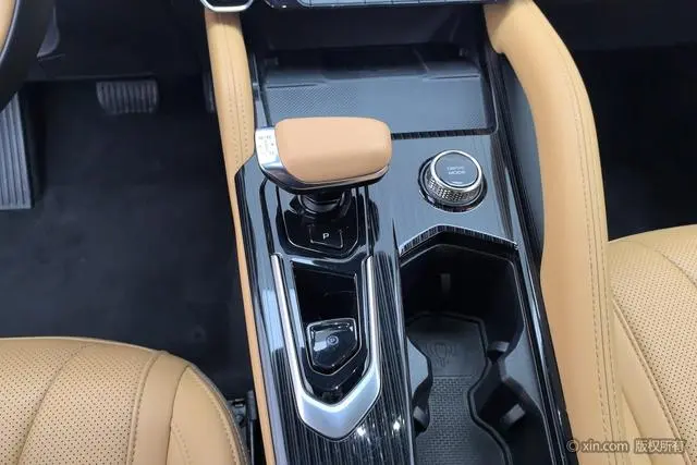 Geely Xingyue L Oil mix 1.5T Tiangong Version