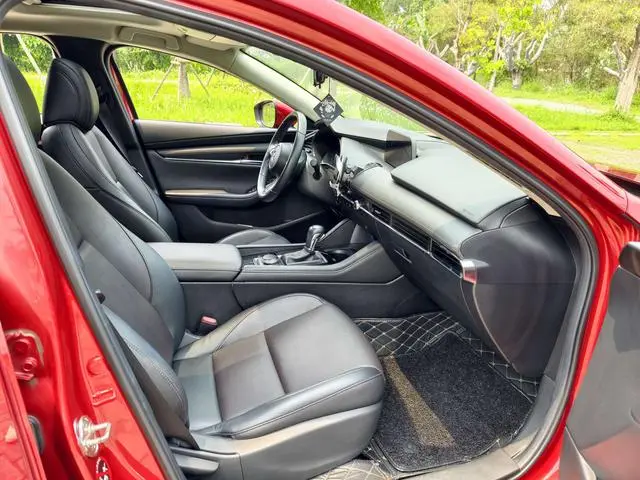 Mazda Mazda 3 Angkesaila 2.0L automatic quality elegant version