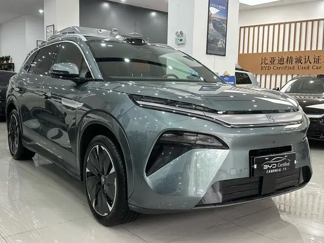 BYD Tang L DM DM-p 175KM four-wheel drive drone player version