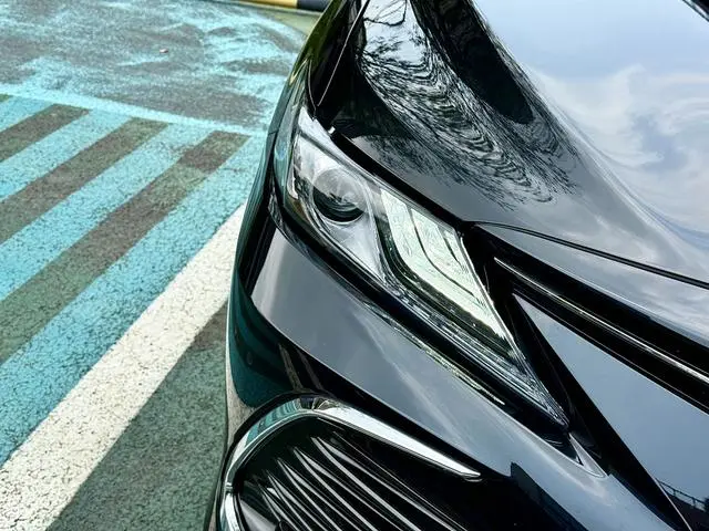 TOYOTA Camry 2.0G Deluxe Edition
