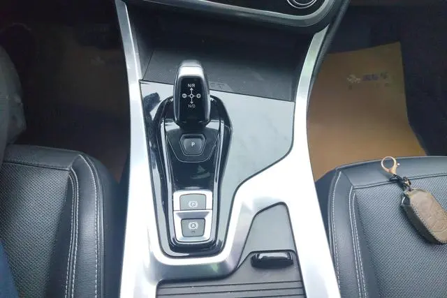 LYNK & CO Lynk 01 2.0T two-wheel drive Pro version