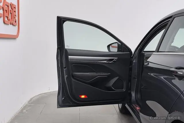 Geely Binrui 200T DCT Binzhi Edition
