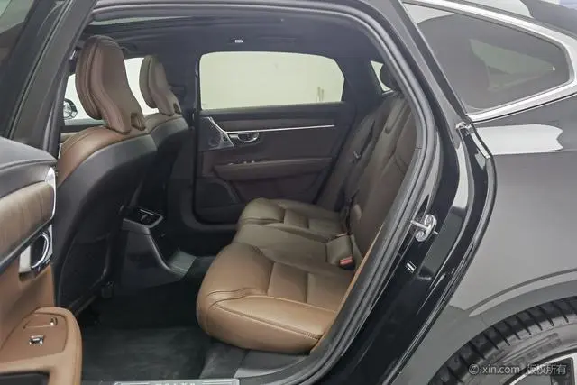 Volvo Volvo S90 PHEV T8 four-wheel drive long battery life Zhiya Deluxe Edition