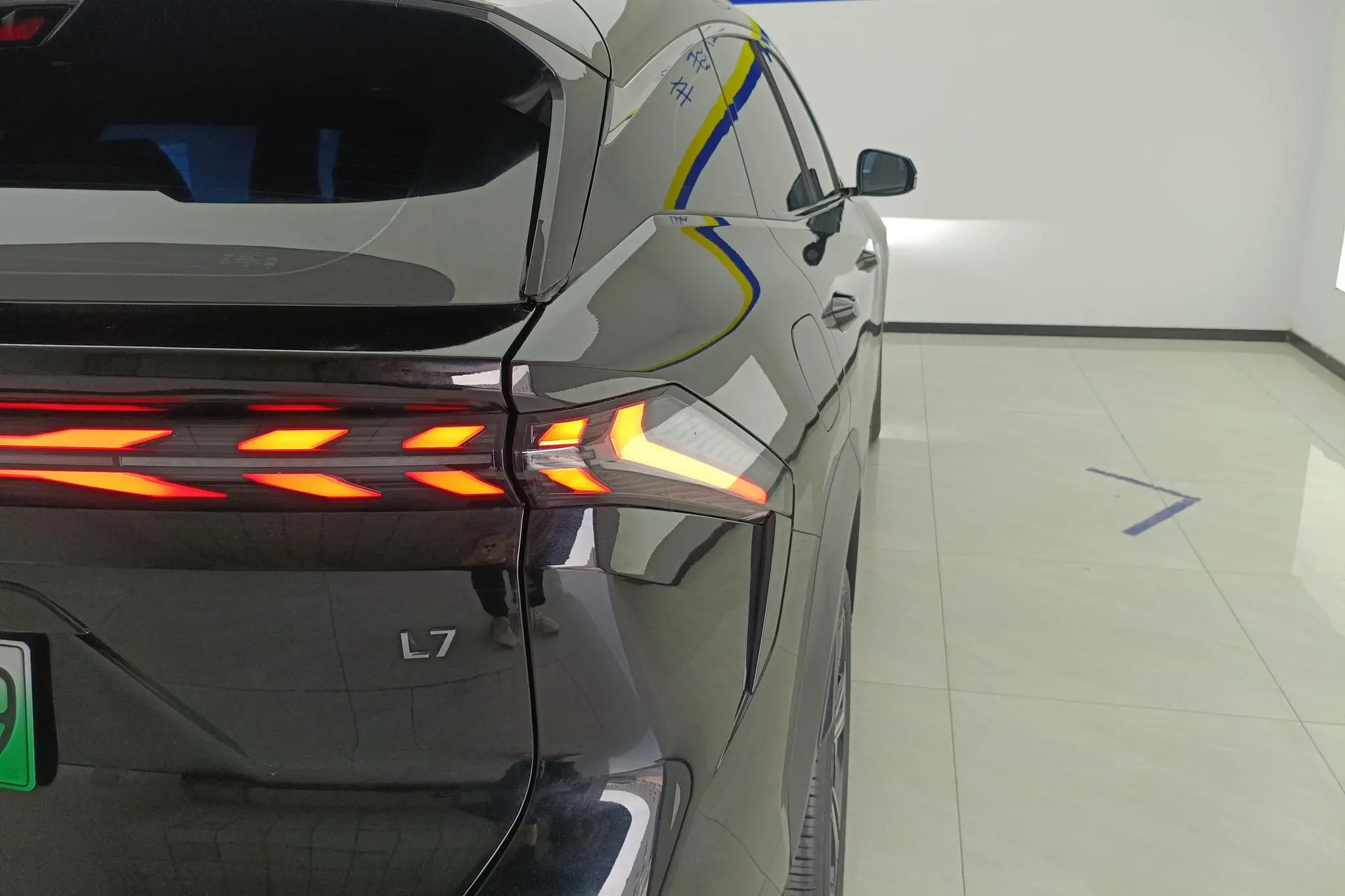 Geely Galaxy Galaxy L7 1.5T DHT 115km MAX