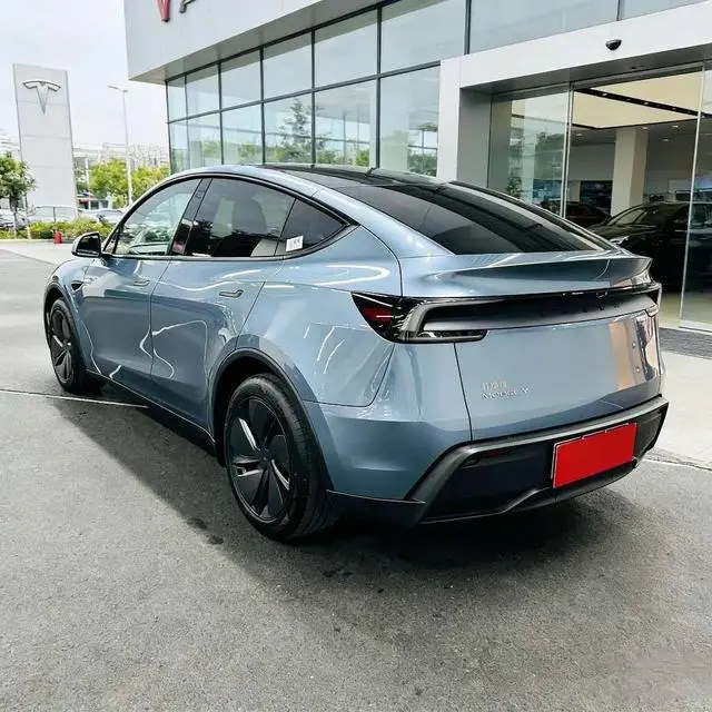 Tesla Model Y Rear-wheel drive version