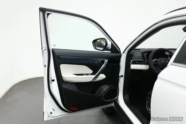 Geely Boyue Boyue X 1.8 TD DCT Smart