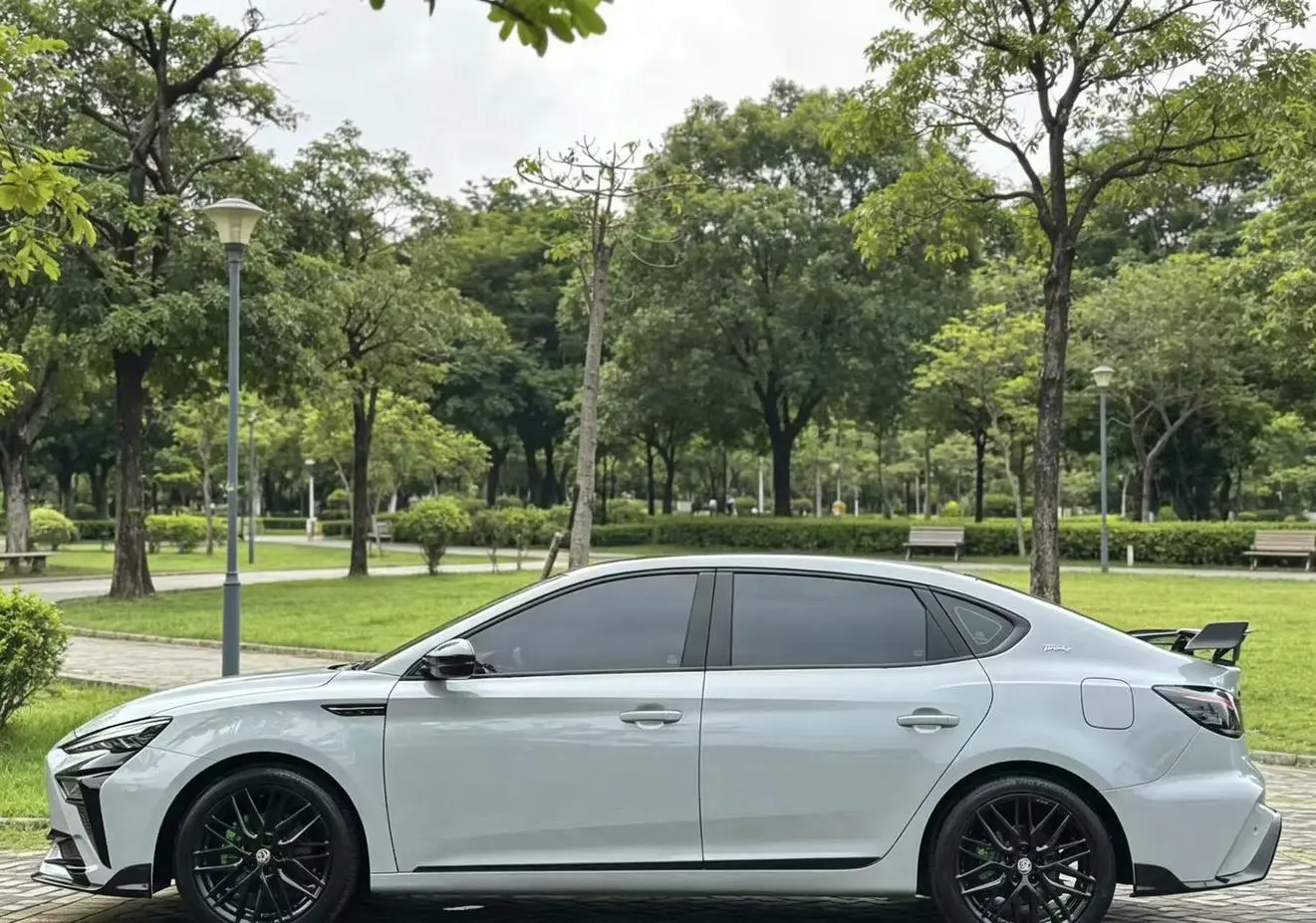 MG MG6 1.5T XLINE Shark Hunting Edition
