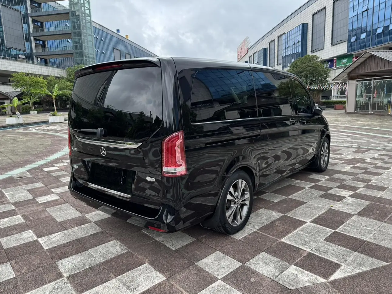 Mercedes-Benz Mercedes-Benz V-class V 260 Pilot Edition