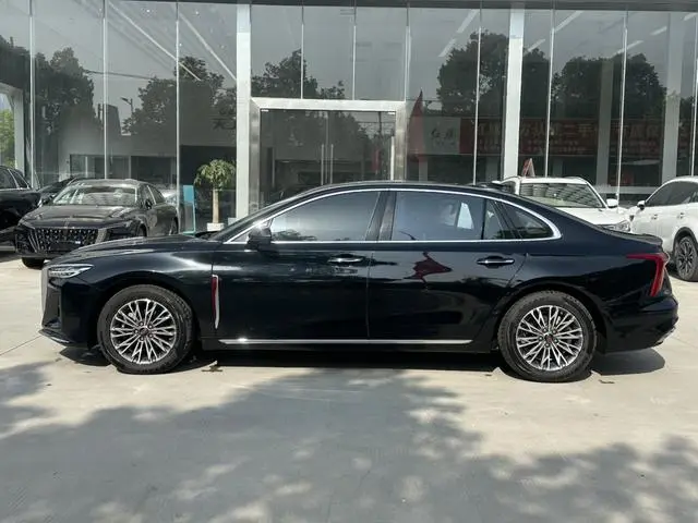 Hongqi Hongqi H5 1.5T DCT Zhilian Flag Rhyme Version