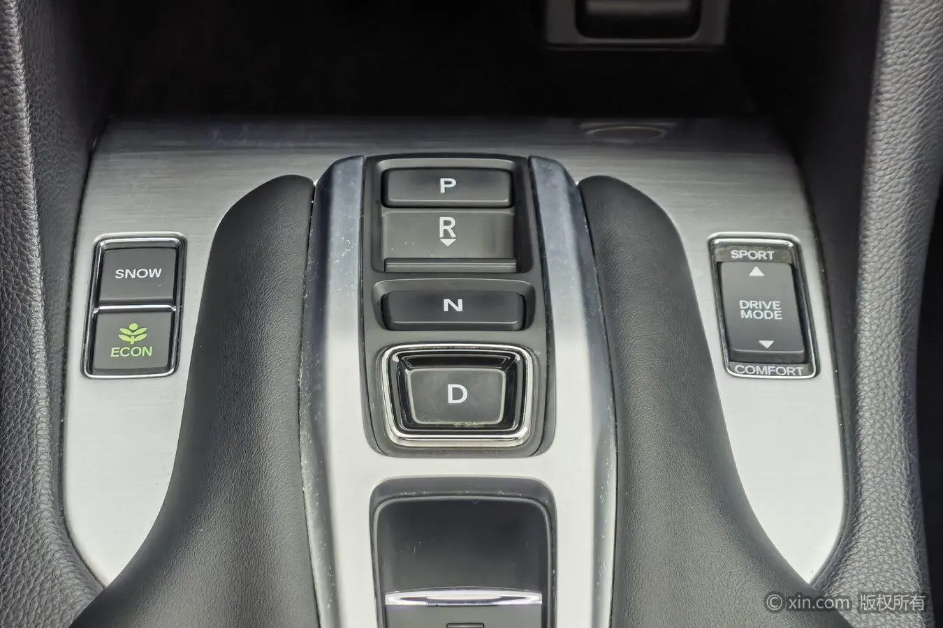 Honda Crown Road 370TURBO Four-wheel drive Exclusive Edition