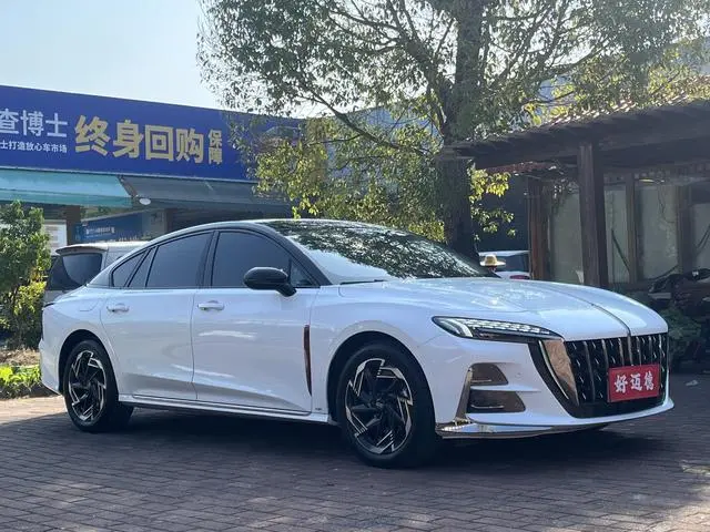 Hongqi Hongqi H6 2.0T Zhiyi Edition