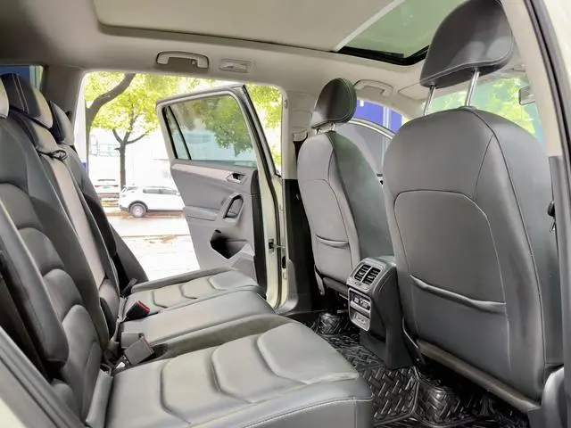 Volkswagen Tiguan L 330TSI automatic two-wheel drive Smart edition