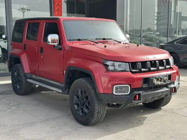 Beijing Beijing off-road BJ40 2.0D automatic four-wheel drive Blade Hero Glory Edition
