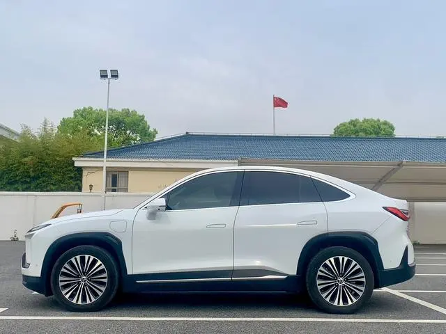 NIO Nio EC6 605KM sports version