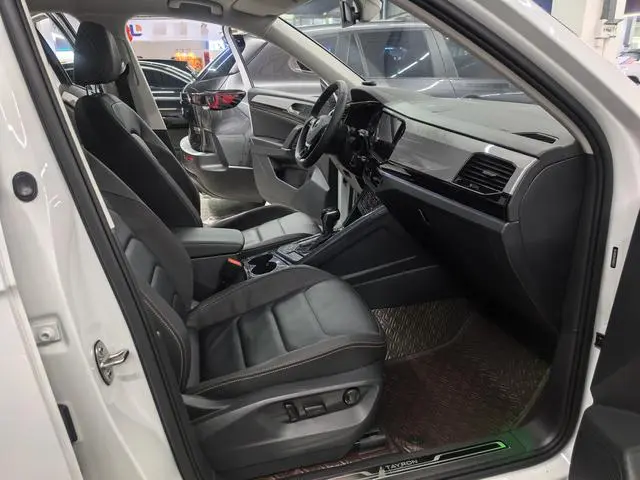Volkswagen Tanyue 280TSI two-wheel drive luxury Smart edition