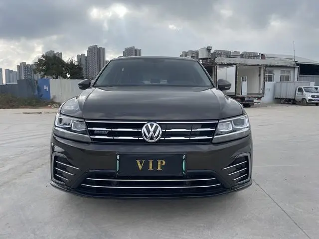 Volkswagen Tiguan L PHEV 430PHEV Hybrid Deluxe Edition