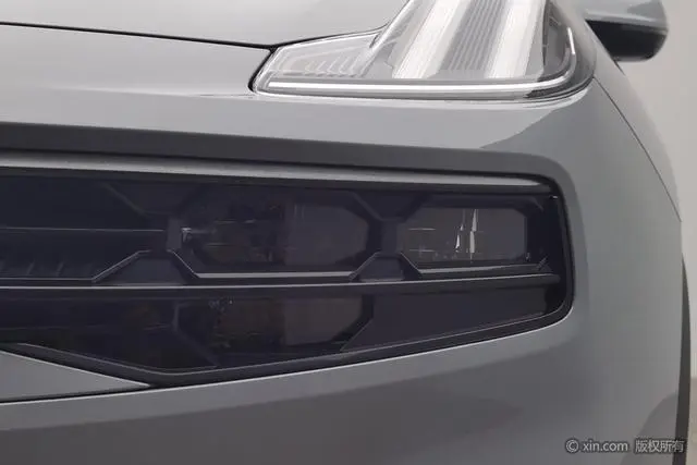LYNK & CO Lynk & Co. 06 EM-P 84KM battery life version Pro
