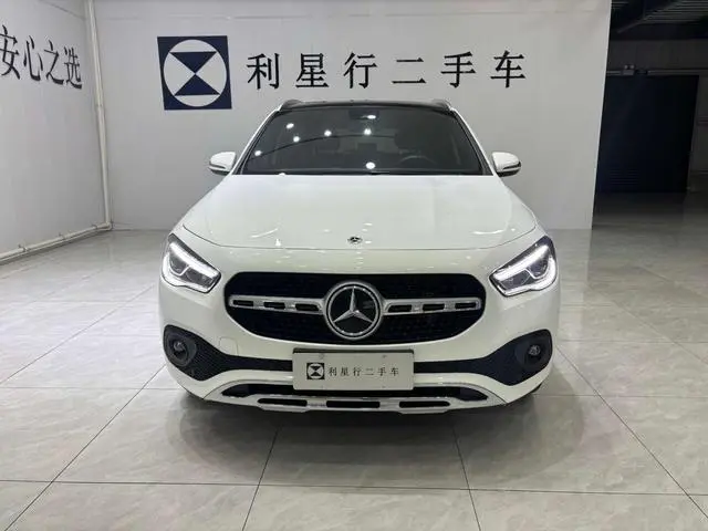 Mercedes-Benz Mercedes-Benz GLA GLA 200