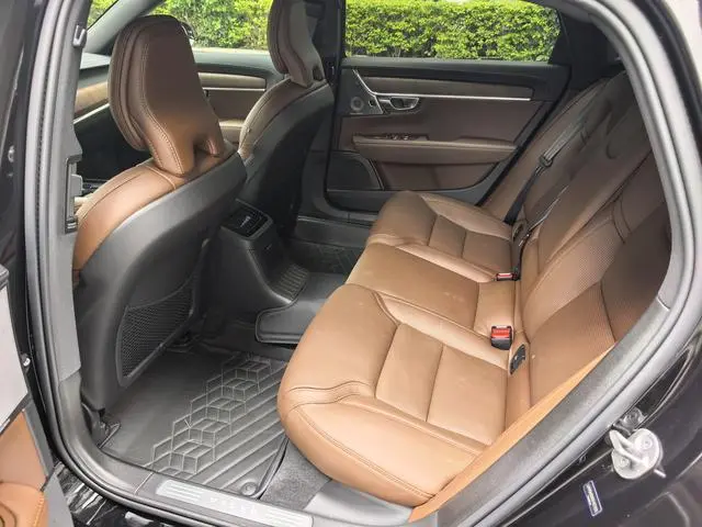 Volvo Volvo S90 PHEV T8 four-wheel drive long battery life Zhiya Deluxe Edition