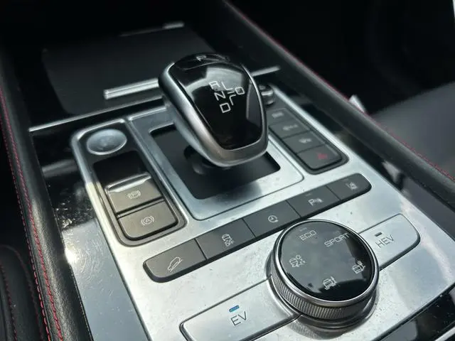 BYD Tang DM DM 2.0T full-time four-wheel drive Zhilian Genesis Edition 7-seater country VI