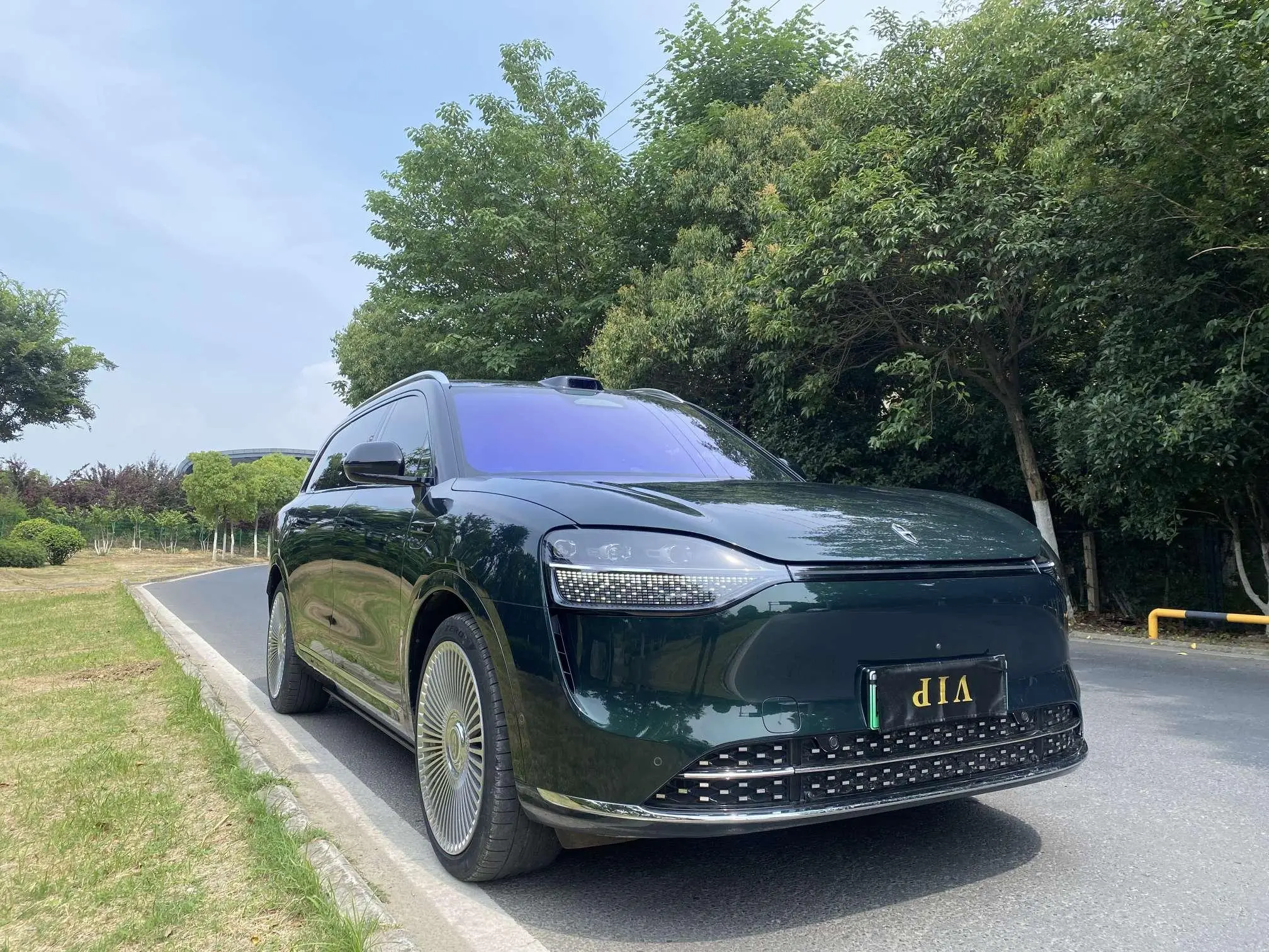 AITO Ask the world M9 Extended range Max six-seater version
