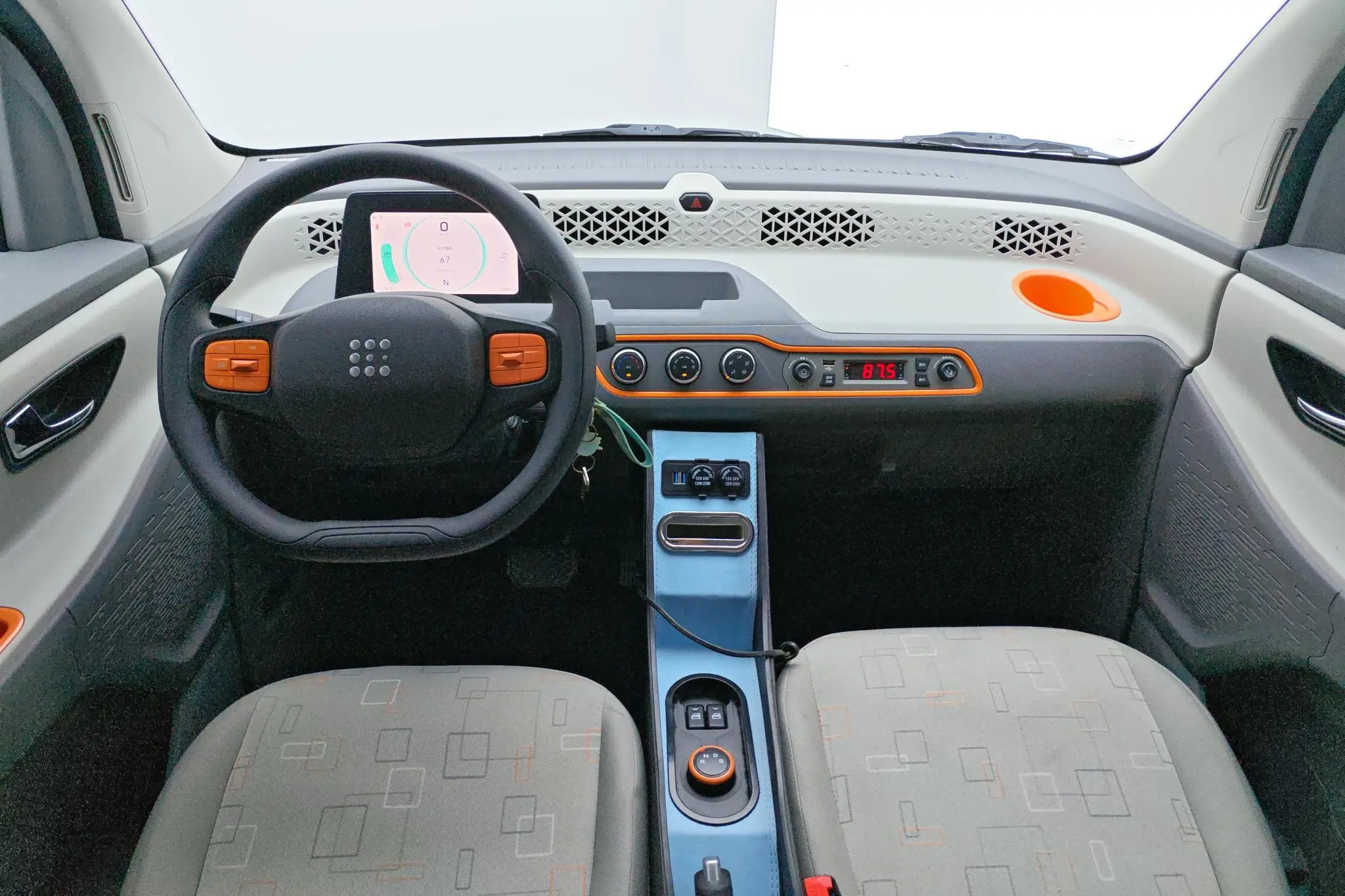 Dongfeng Fengguang Scenery MINIEV Solid and comfortable