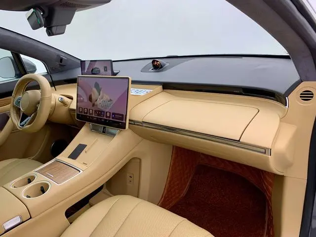 LUXEED Wisdom World R7 Pure electric 82kWh Pro rear drive version