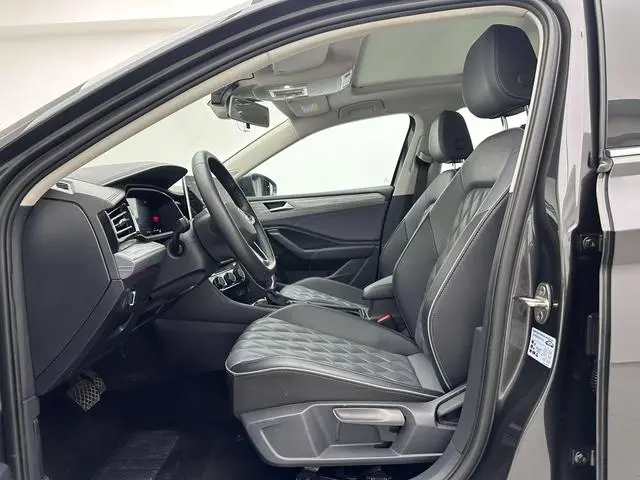 Volkswagen Sagitar 300TSI DSG Beyond Edition