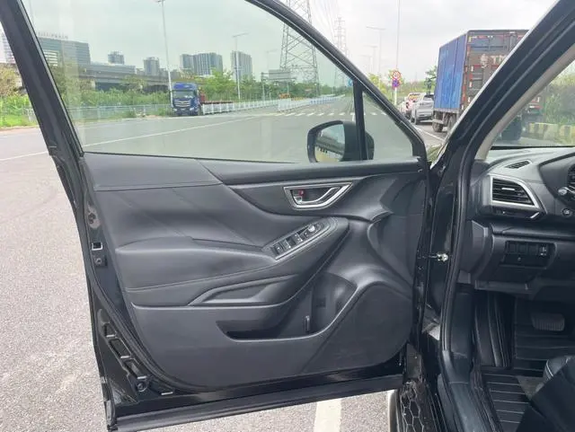 Subaru FORESTER Forester 2.0i Deluxe Edition EyeSight