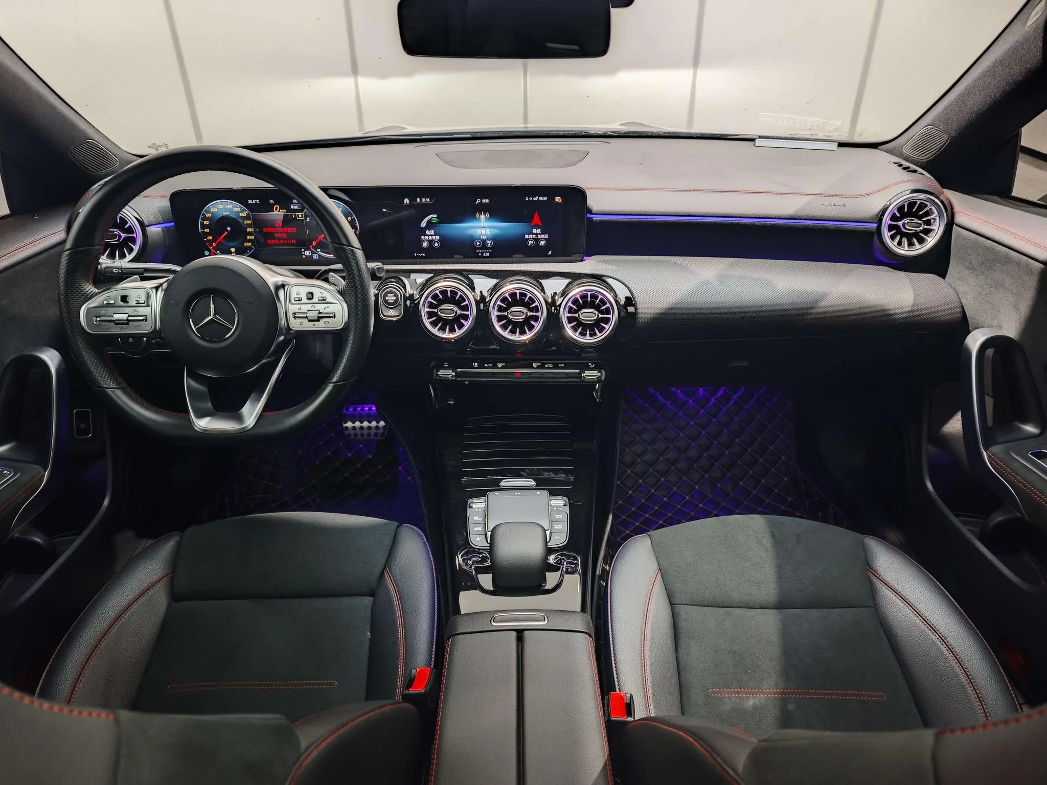 Mercedes-Benz Mercedes-Benz CLA CLA 200 four-door coupe