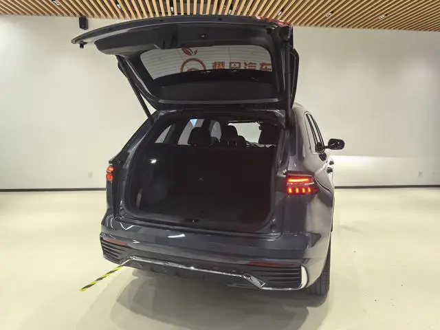 Geely Xingyue L 2.0TD DCT EVO two-wheel drive long wind version