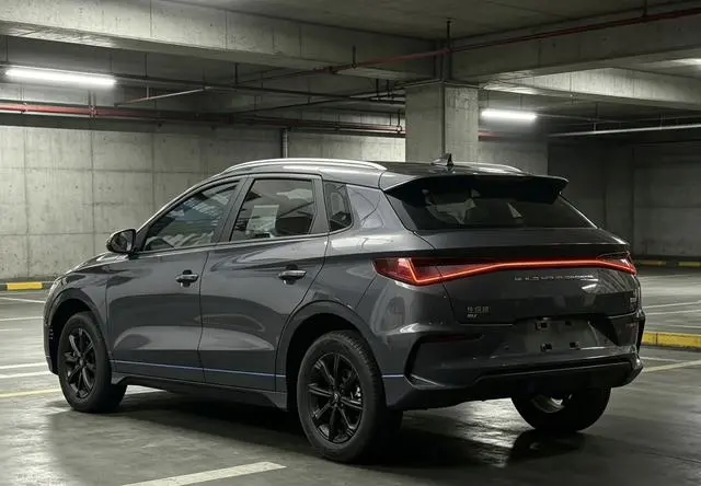 BYD BYD e2 Luxury