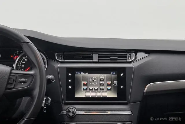 Peugeot Peugeot 408 1.6T Automatic Deluxe Edition