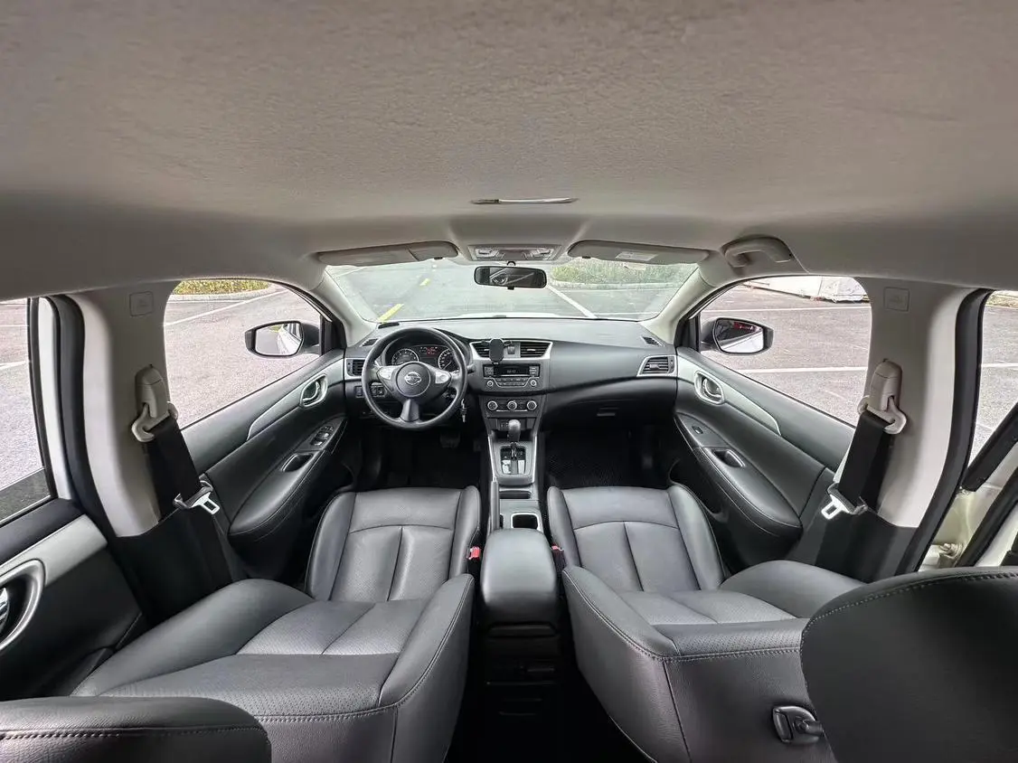 Nissan Xuan Yi Classic 1.6 XE CVT Comfort Edition