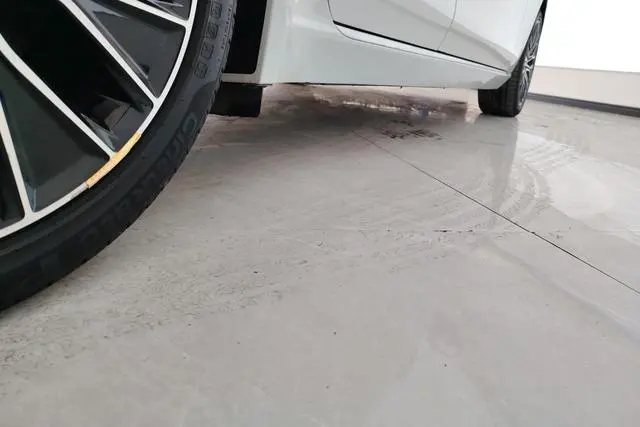 Jaguar Jaguar XEL 2.0T 250PS S aggressive and elegant version